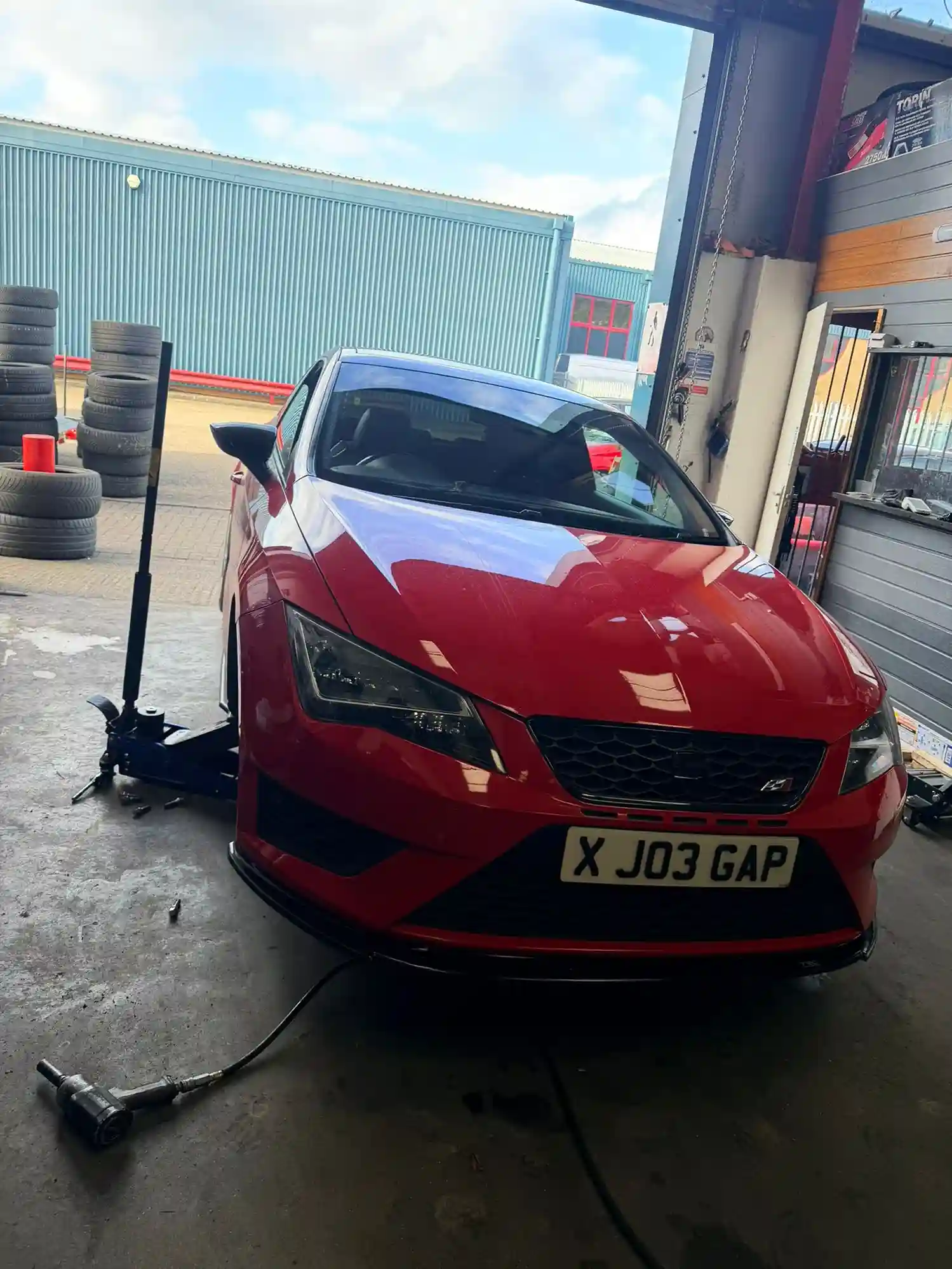 Supreme Tyres Letchworth garage, tyre fitting and vehicle service photo 2